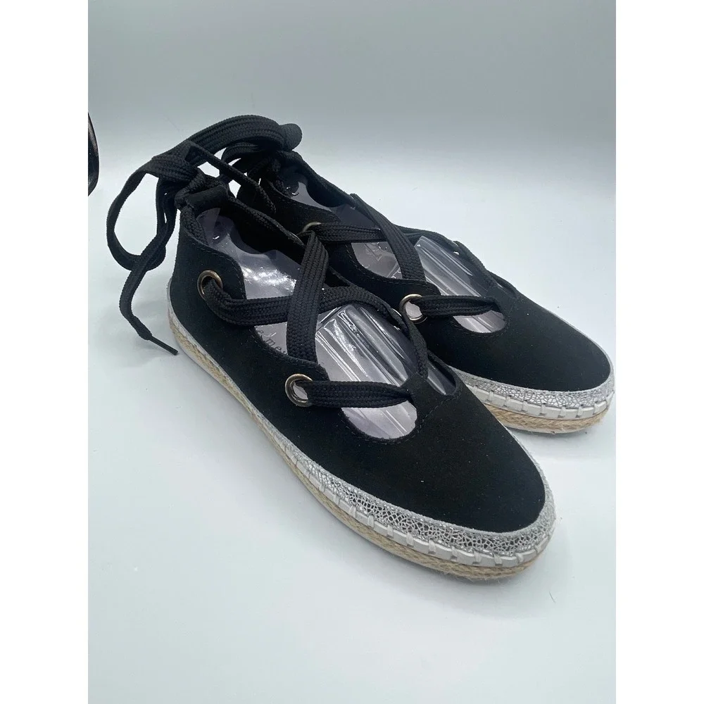 Bernie Mev Lace Up Shoes Women's‎ Size 6.5